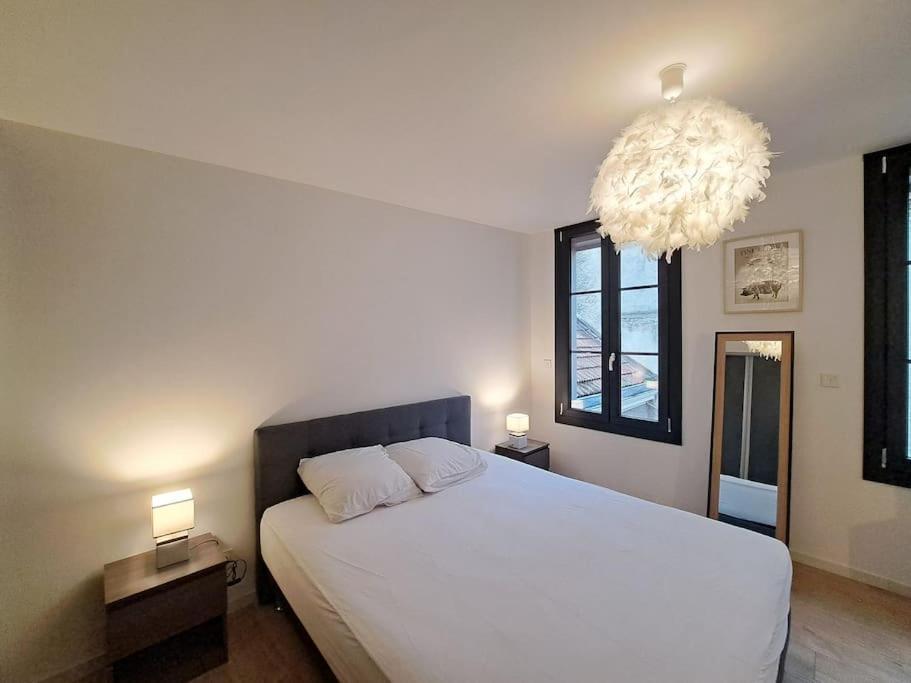 Апартаменты Antibes, Duplex Lumineux Реймс Экстерьер фото